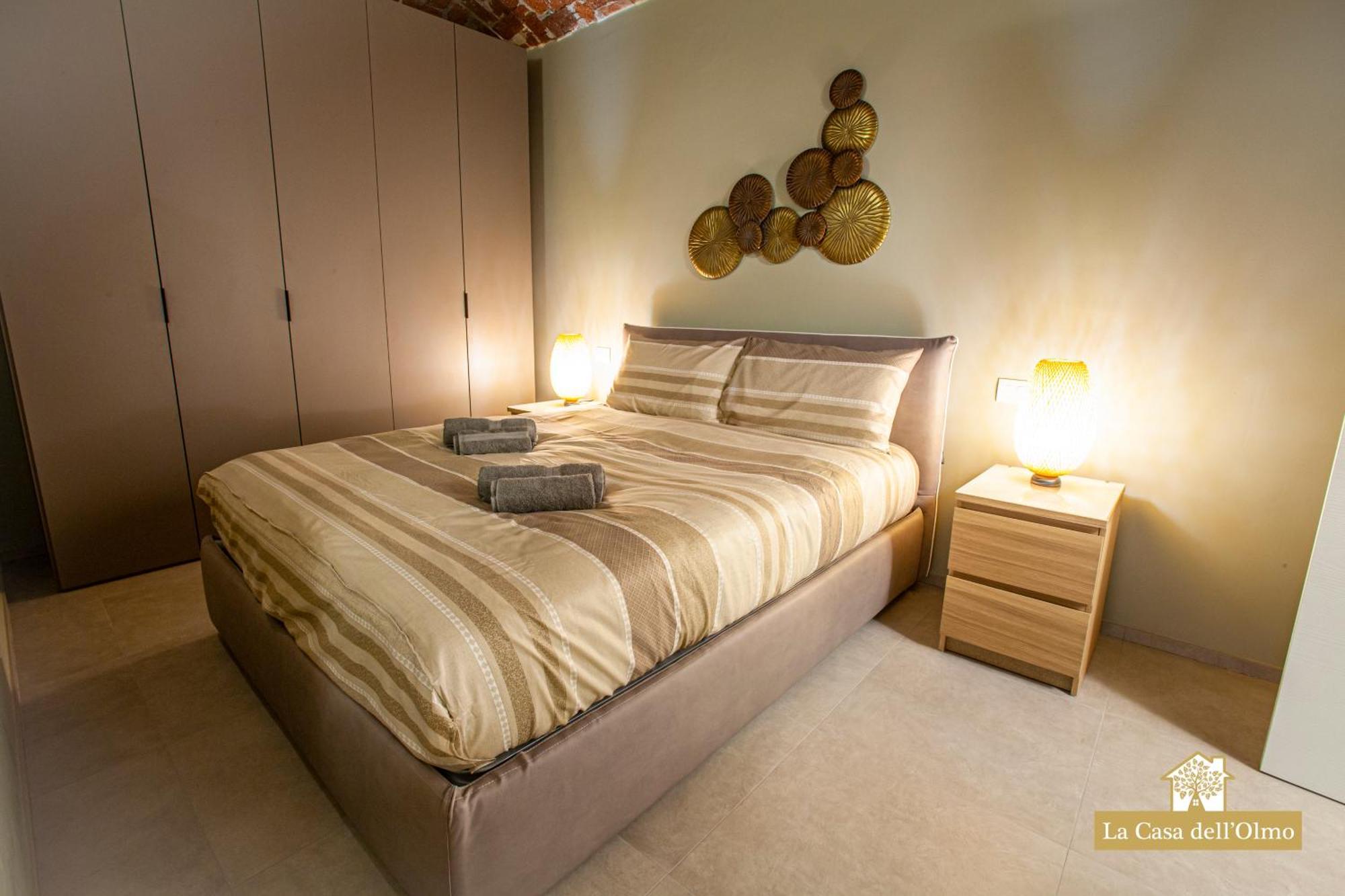 La Casa Dell'Olmo - Suite Apartment Cuneo Ngoại thất bức ảnh